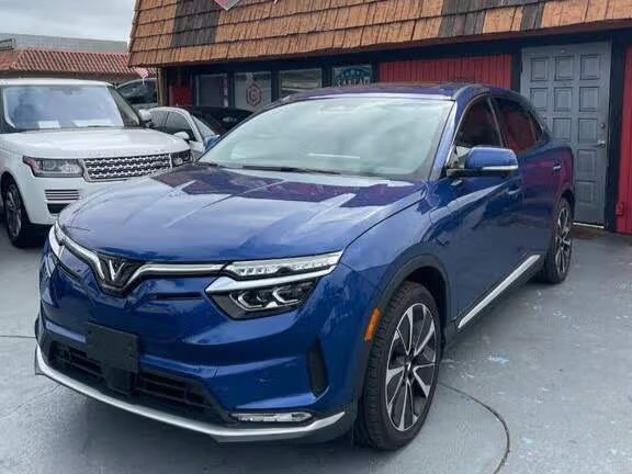 2023 VinFast VF 8