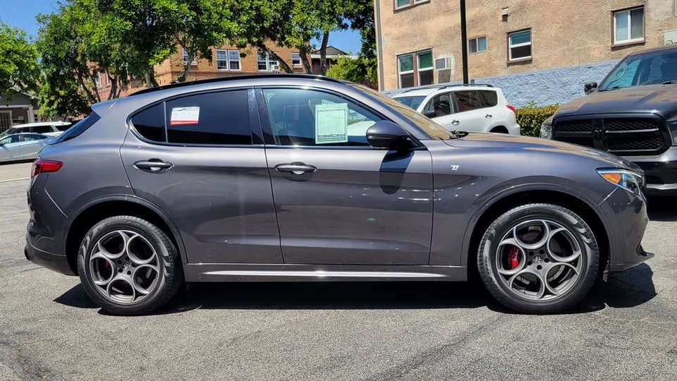 2022 Alfa Romeo Stelvio