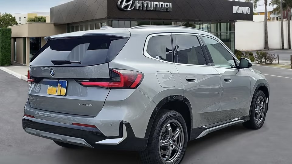 2024 BMW X1