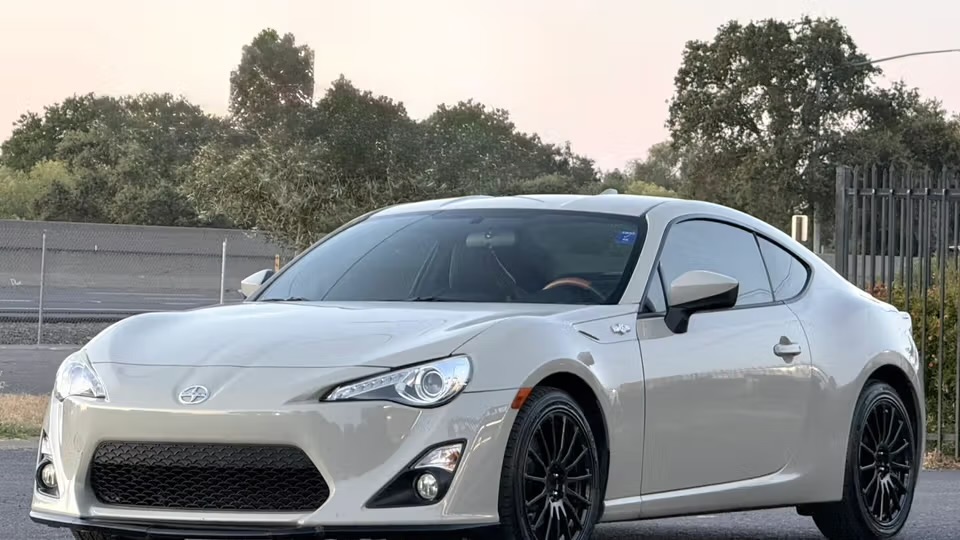 2016 Scion FR-S